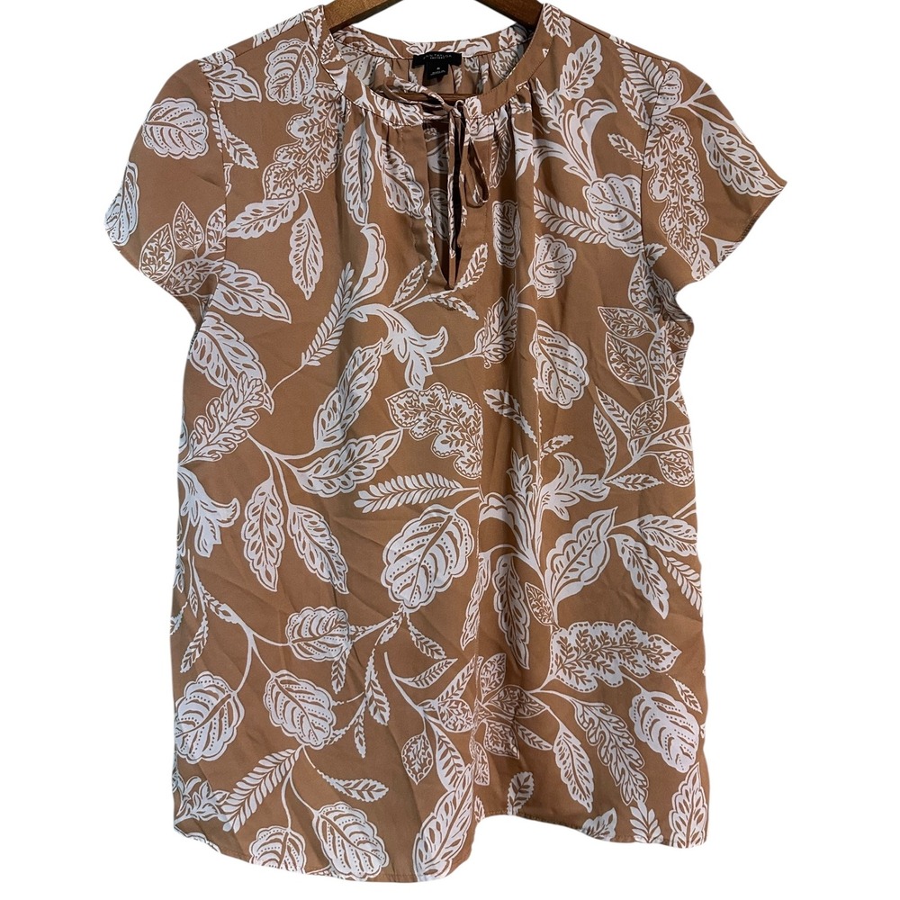 Ann Taylor Factory‎ Floral Print Short Sleeve Blouse Top - Size M